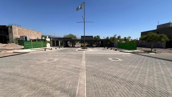 Terreno en BARRIO LAS ACACIAS