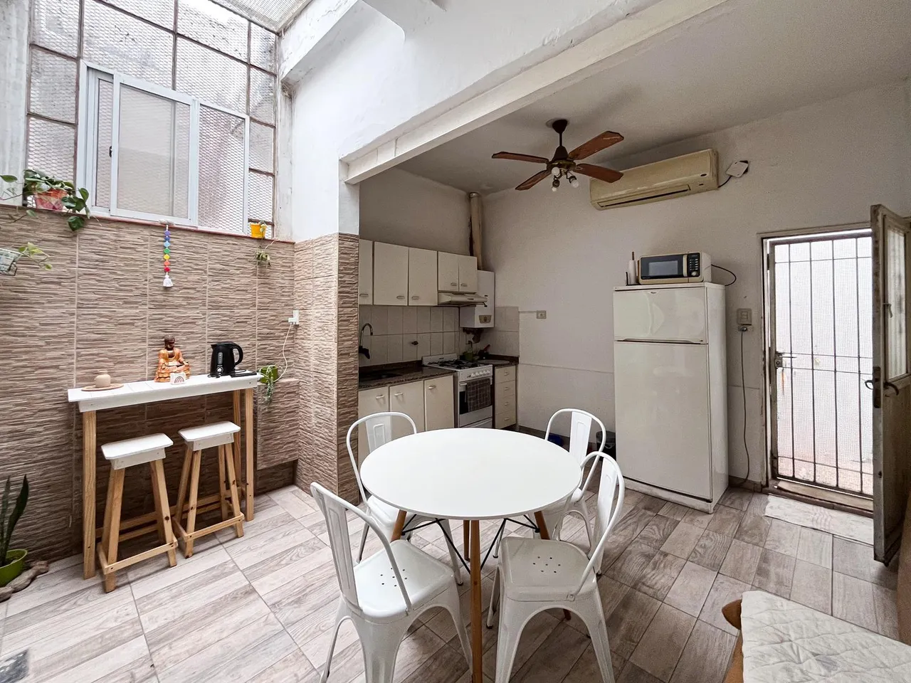 Casa en Ferreyra al 1000