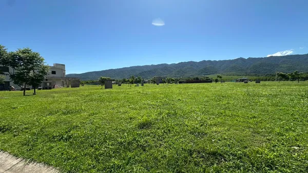 Terreno en Prados de Yerba Buena