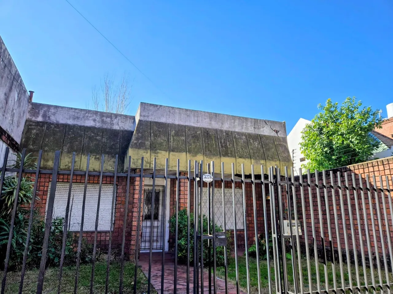 Casa en LARRAZABAL al 3700