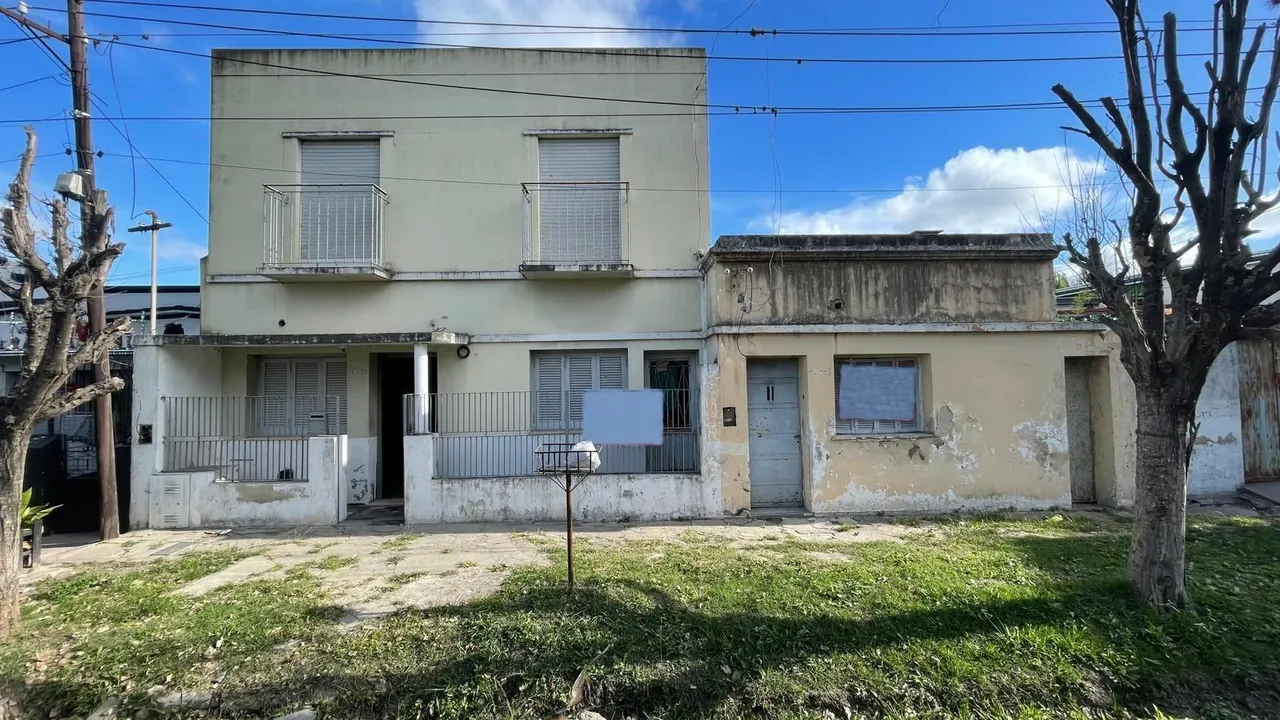 Casa en 30 e/ 74 y 75
