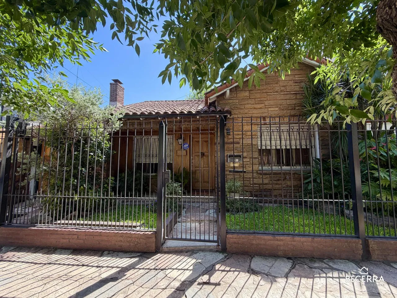 Casa en Argerich al 1300