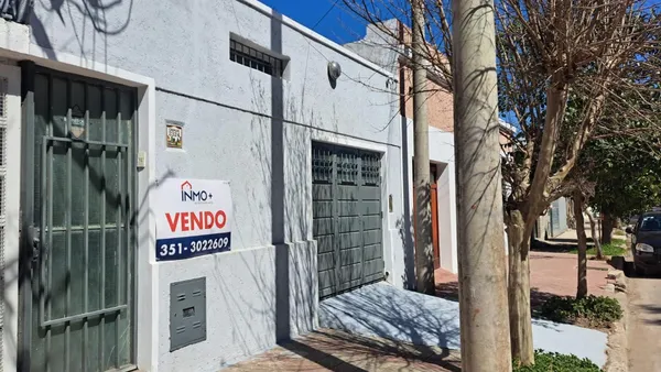 Casa en Charcas al 2300