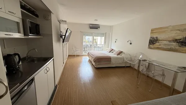 Departamento en Arenales al 800