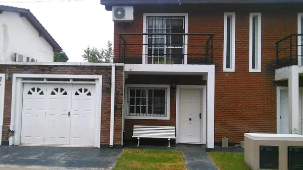 Casa en Las Madreselvas al 2600