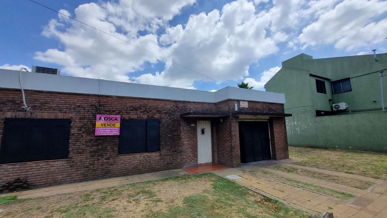 Casa en Casa a refaccionar sobre lote de 666 m² en Moreno