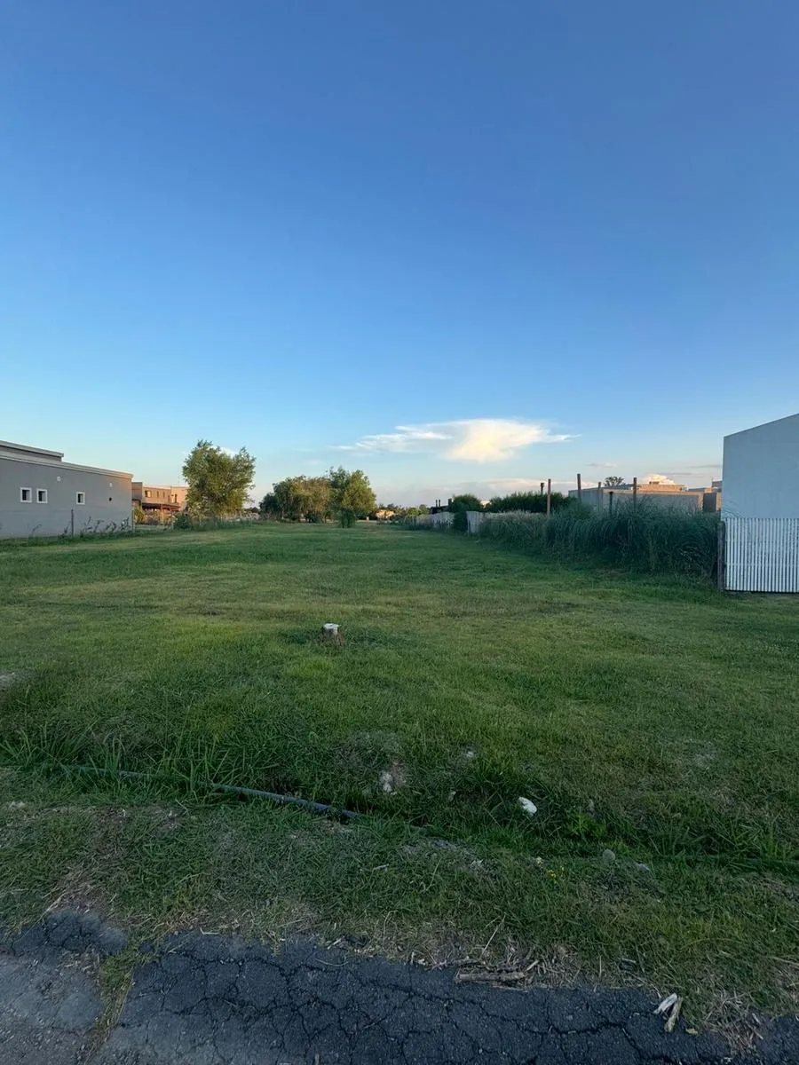 Terreno en René Favaloro al 1500