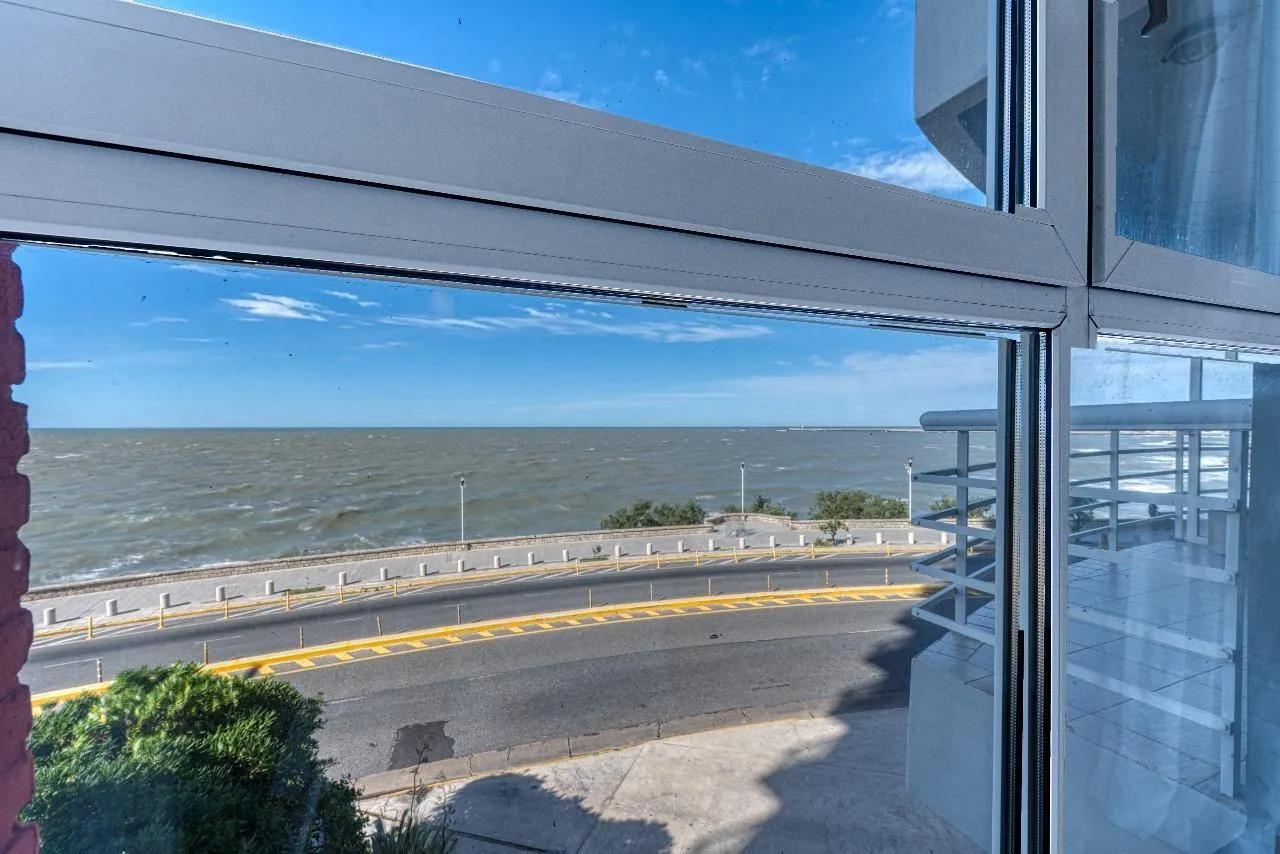 Departamento en Boulevard Maritimo 4657