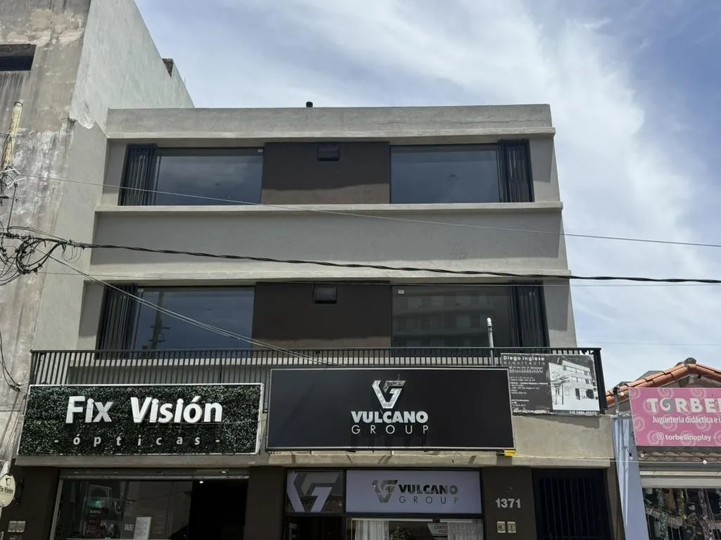 Oficina en Calle 150 al 1300