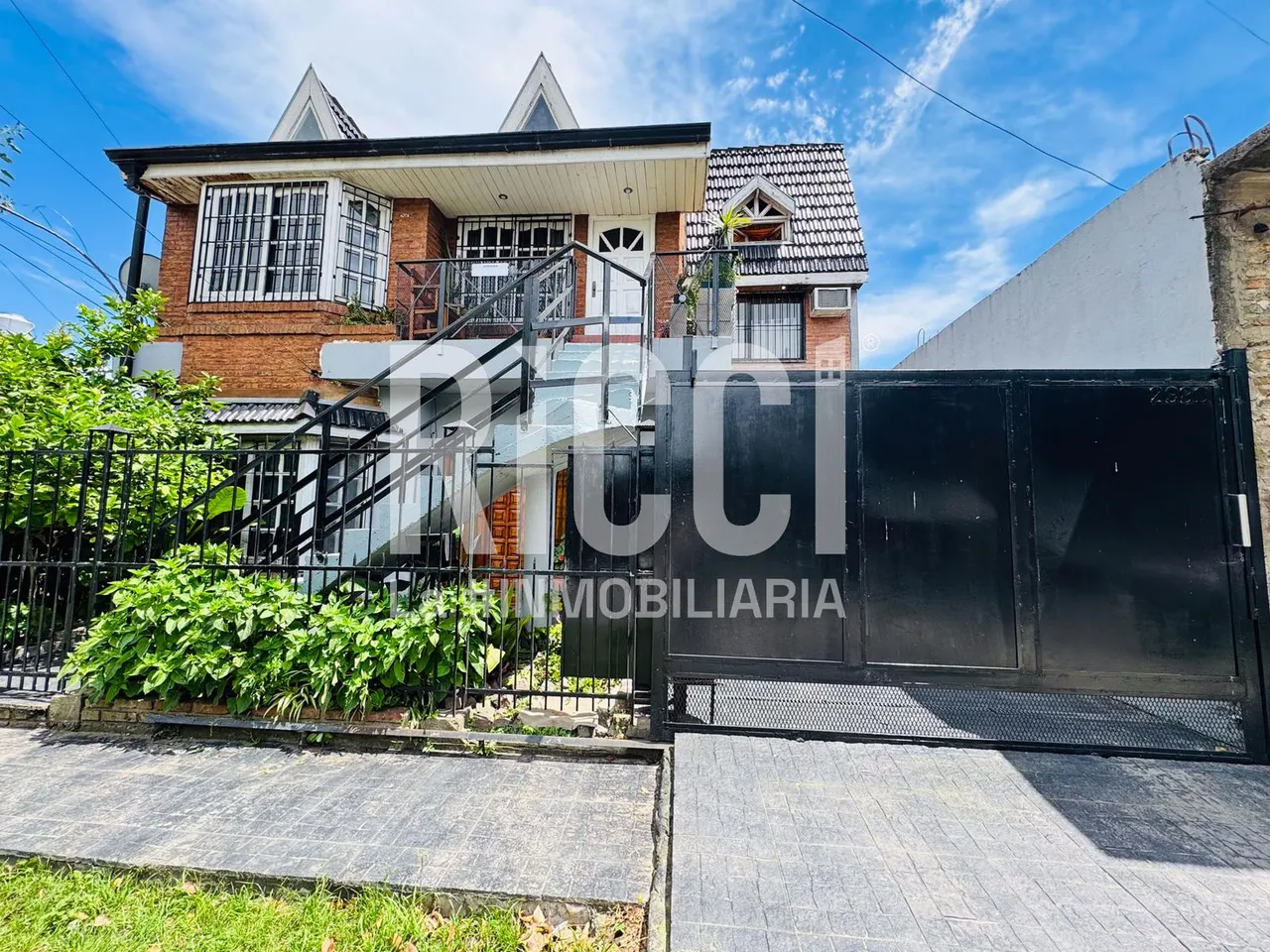 Casa en 15 al 2900