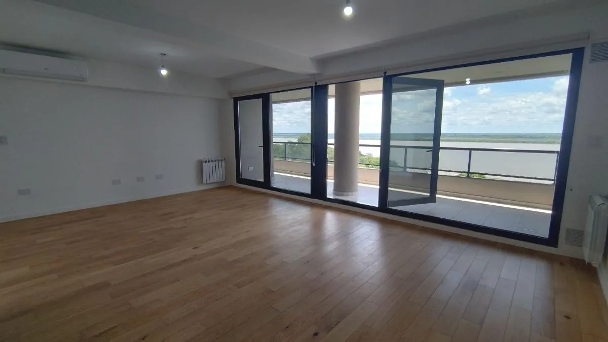 Departamento en Piso exclusivo 2 dormitorios Av Libertad al 100