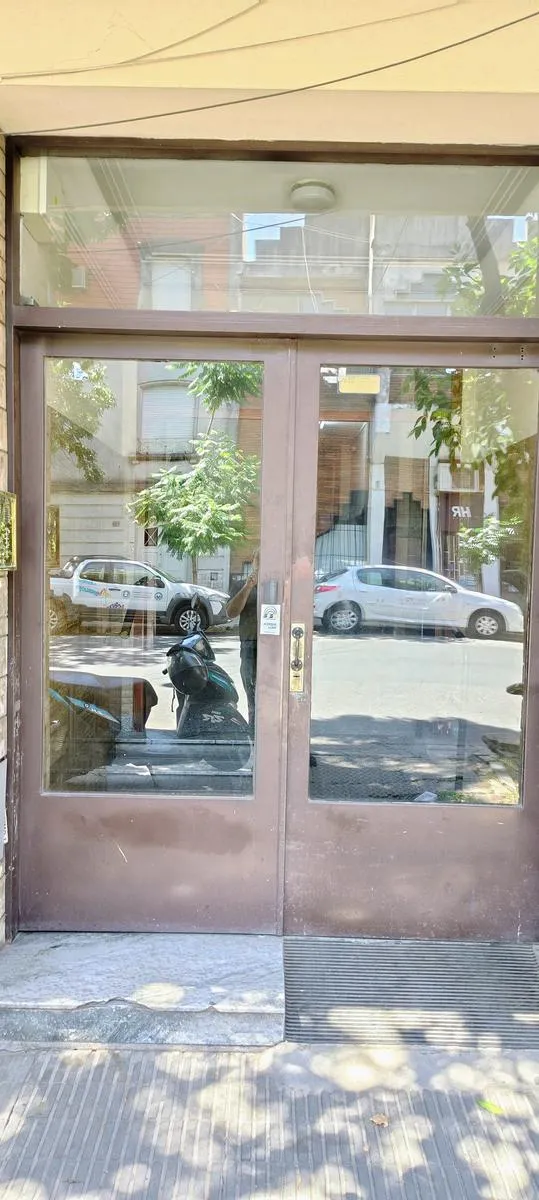 Oficina en Urquiza al 2500