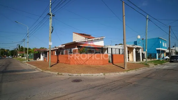 Casa en Calle 143 al 1300