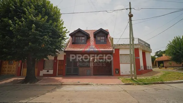 Casa en Ituzaingo al 100