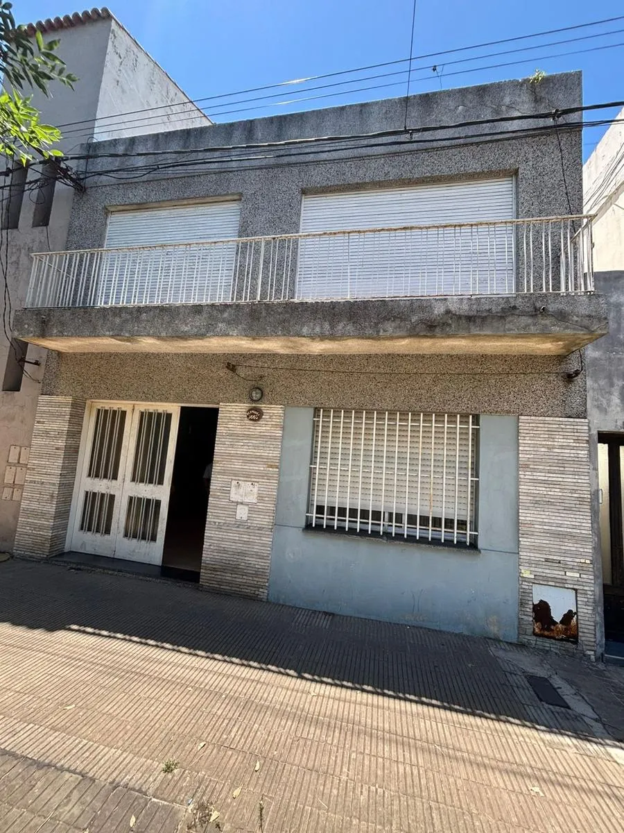 Casa en Bermúdez al 5600