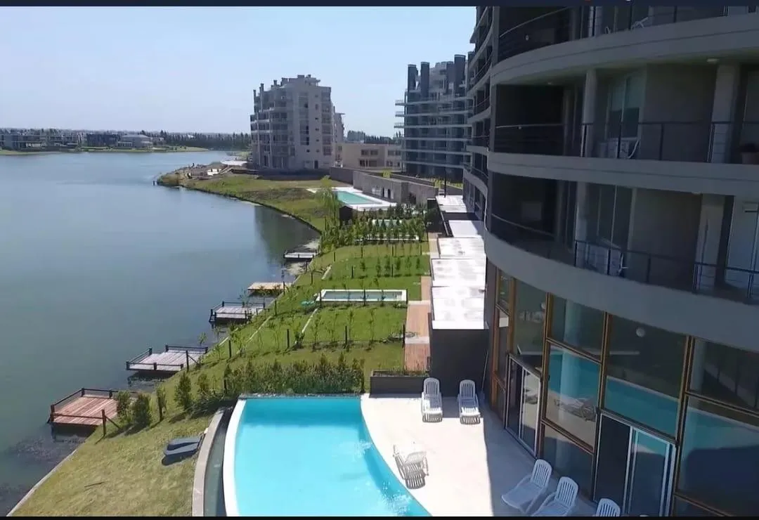 Departamento en LA MANSA Av del Golf al 1800