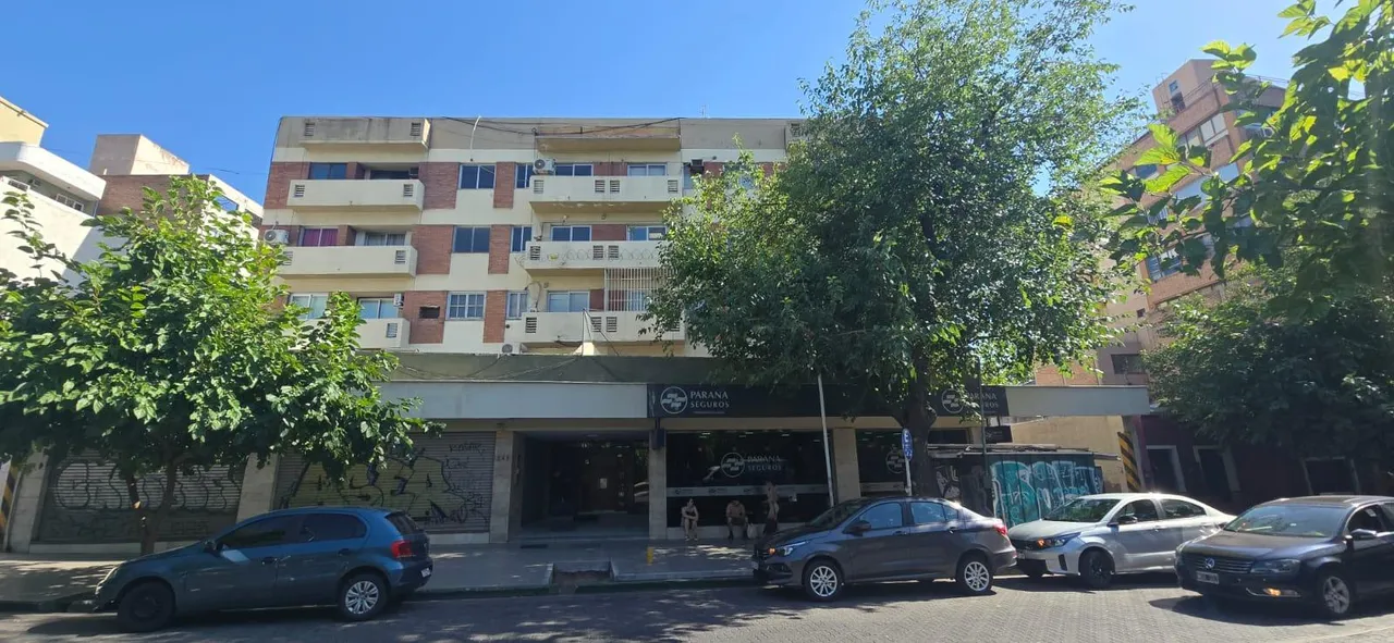Oficina en Pedro Molina al 200