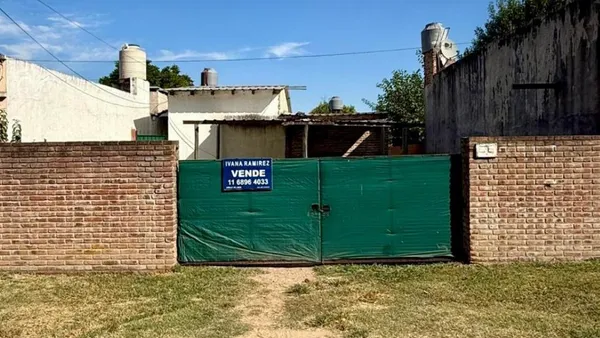 Casa en Blas Parera al 1800
