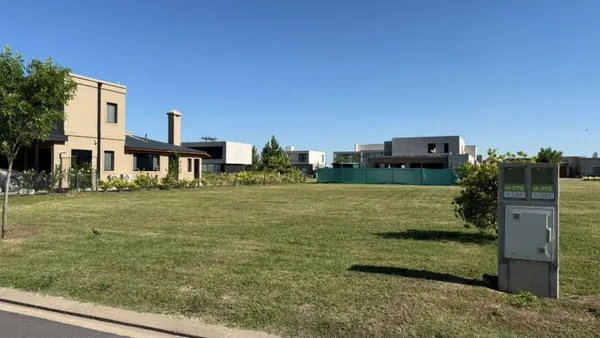 Terreno en Av Illia al 300 - Funes -Vida Barrio Privado