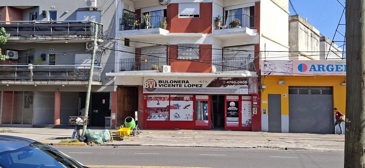 Local Comercial en Av.Mitre al 1800