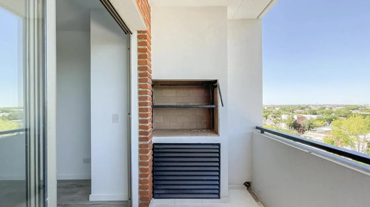 Departamento en Av Cazon al 600