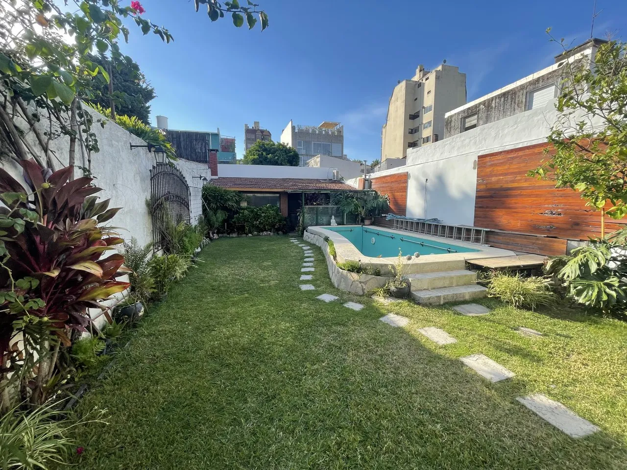 Casa en Virrey Arredondo al 3100