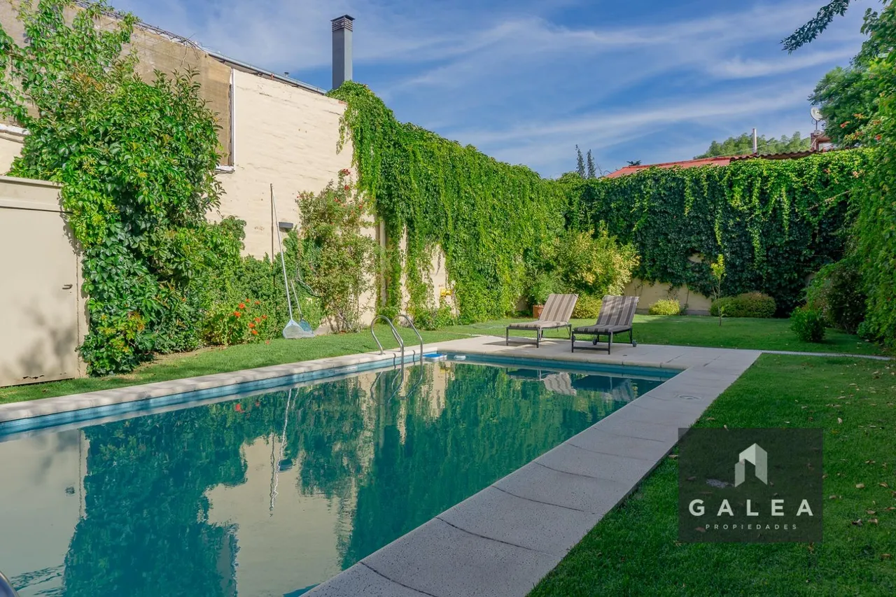 Casa en Calle Luzuriaga al 400