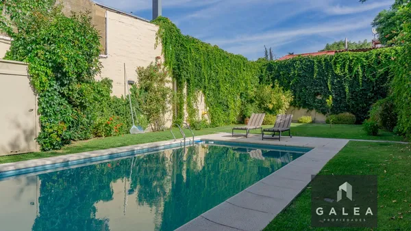 Casa en Calle Luzuriaga al 400
