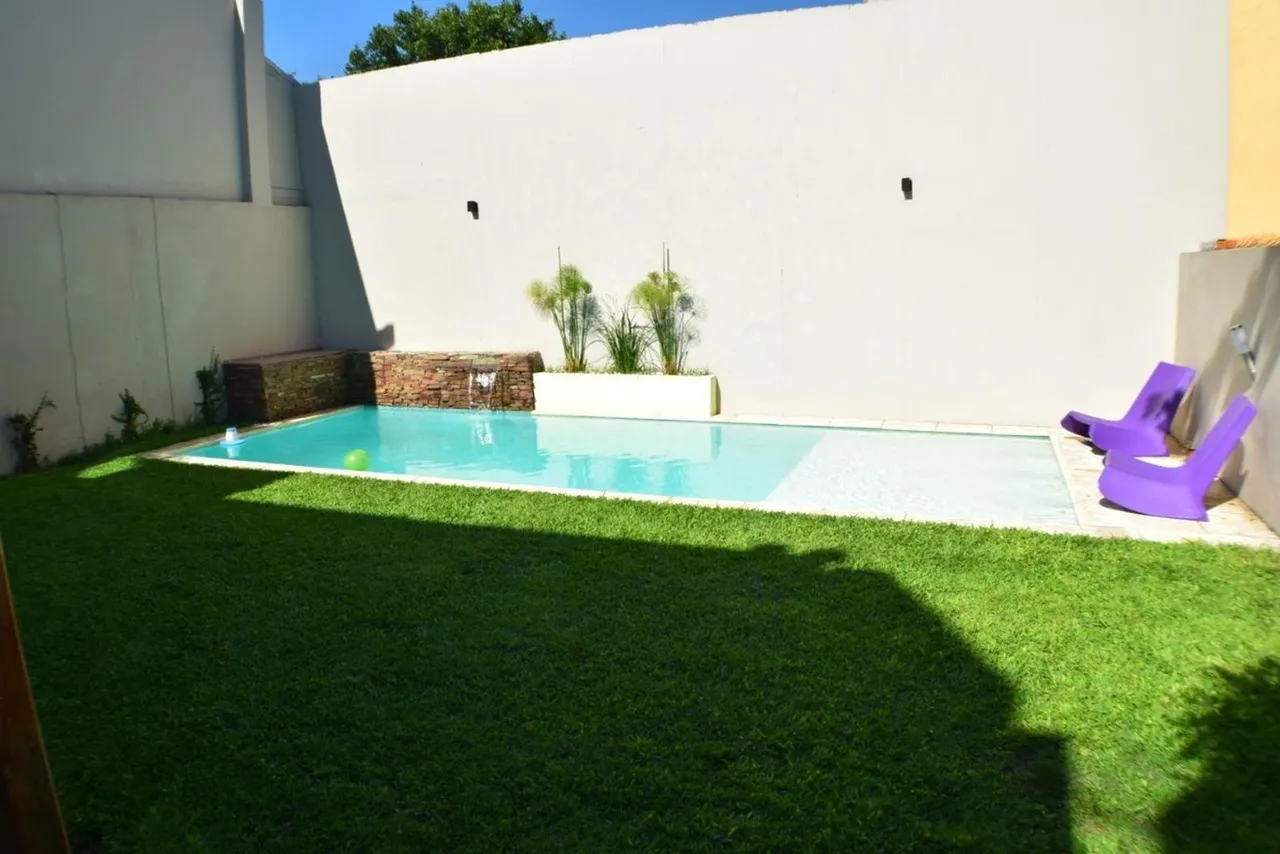 Casa en Rondeau al 600