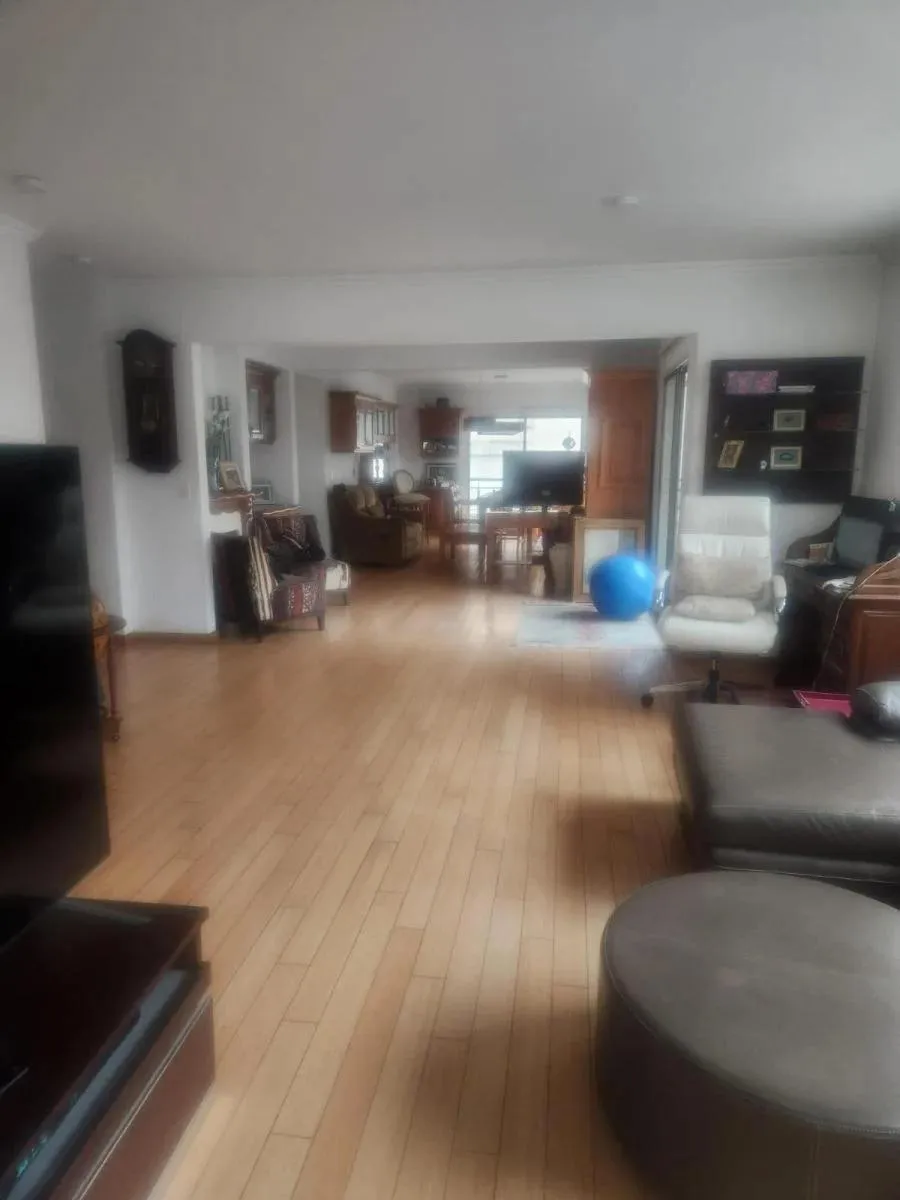 Departamento en Avenida Hipólito Yrigoyen e/ Treinta y Tres Orientales y José Mármol