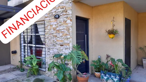 Casa en Granaderos a Caballo al 2100
