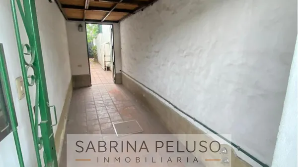 Departamento en hipolito yrigoyen al 1500