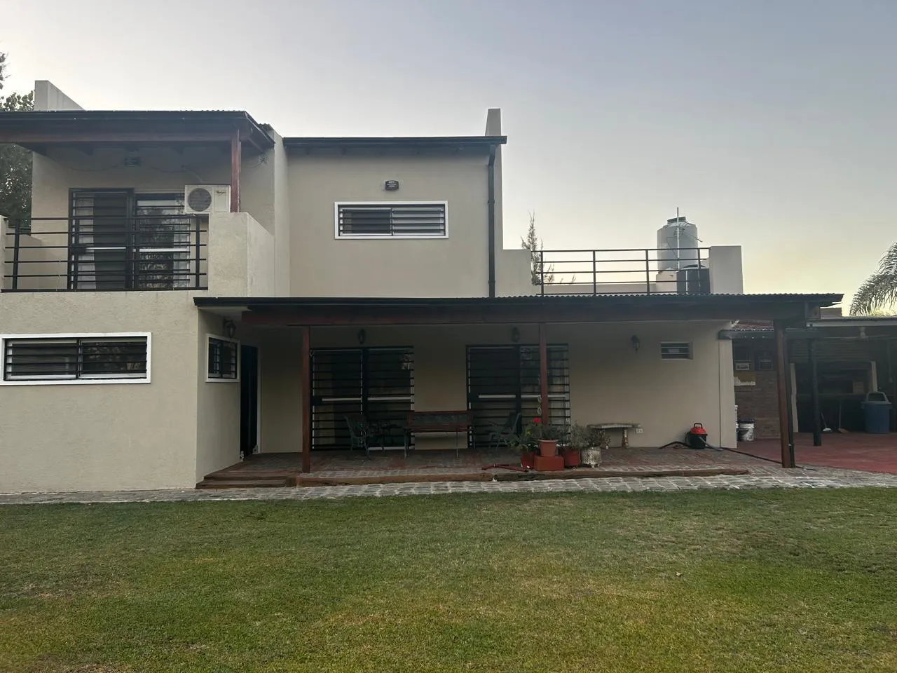 Quinta en Lavalle al 1000
