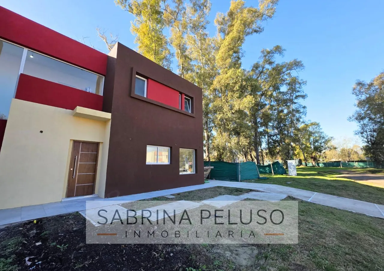 Casa en Alvarez del Bosque - Housing