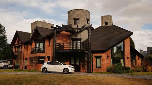 Casa en Almafuerte al 1400