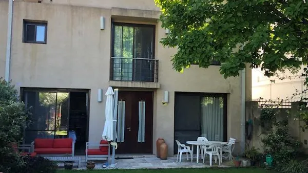 Casa en Las Heras 1200