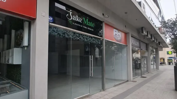 Local Comercial en Crisóstomo Álvarez al 700