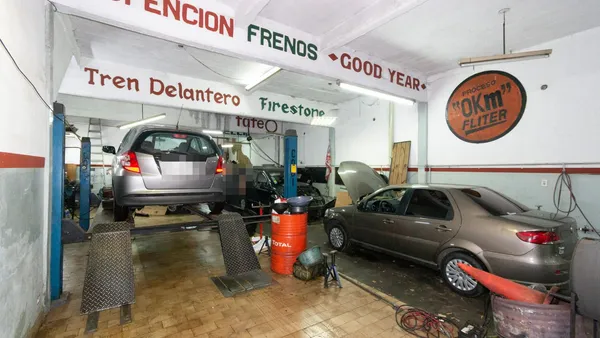 Local Comercial en Av De los Constituyentes al 1400