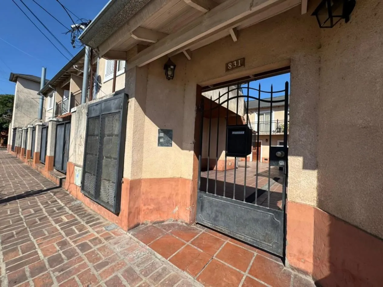 Departamento en Maipu al 800