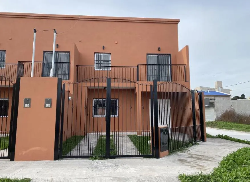 Departamento en Dúplex en Alquiler – Ezeiza