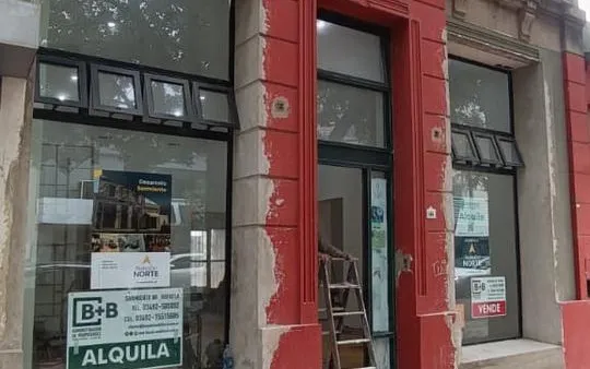 Local Comercial en Sarmiento al 100