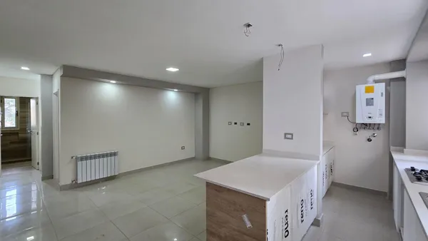 Departamento en Sgto. Cabral al 300