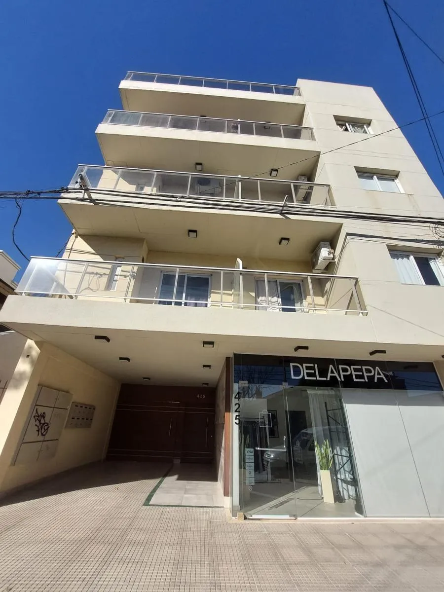 Departamento en Sgto Cabral al 400