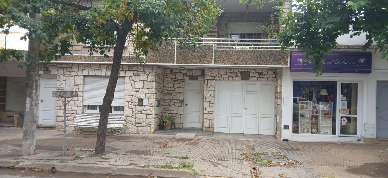 Casa en Francisco Beiro al 100