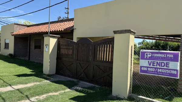 Casa en Rio De La Plata al 1400