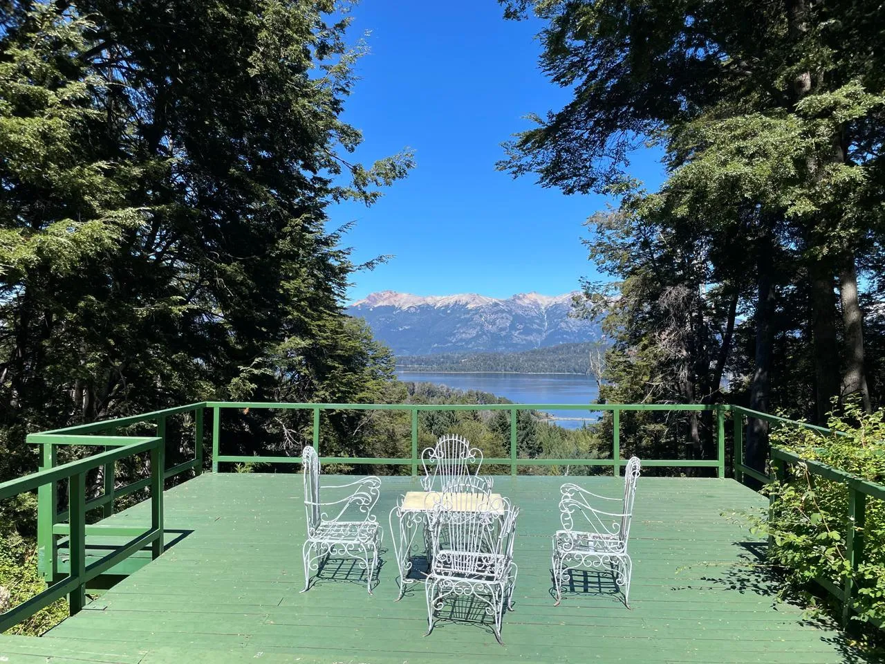 Casa en VENTA - Casa de estilo 5 amb con vista al lago, Lote 6000m2, Villa la Angostura