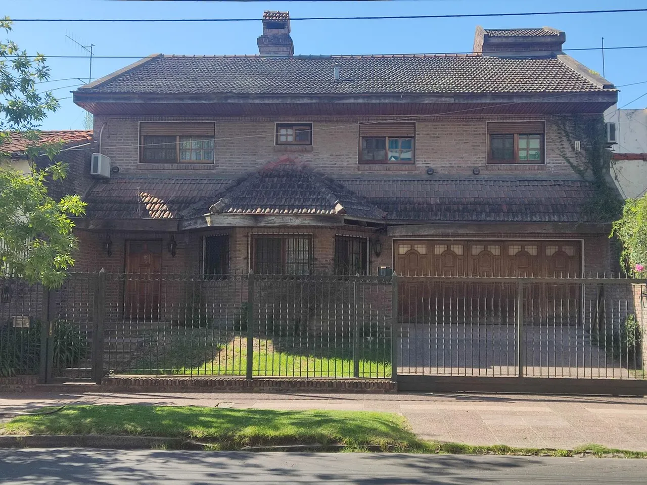 Casa en Guareschi al 200