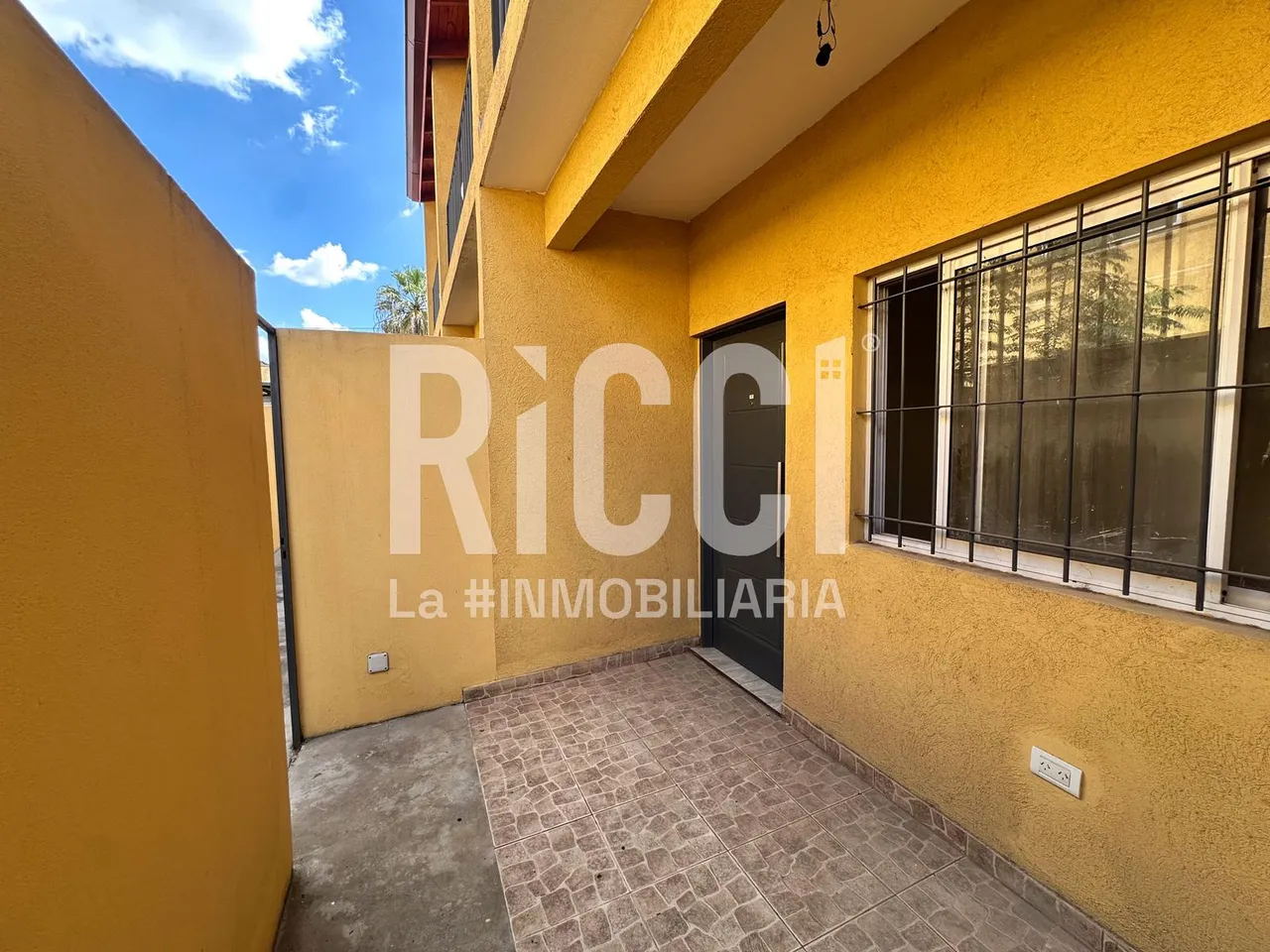 Casa en Duplex 3 ambientes a estrenar en venta Berazategui