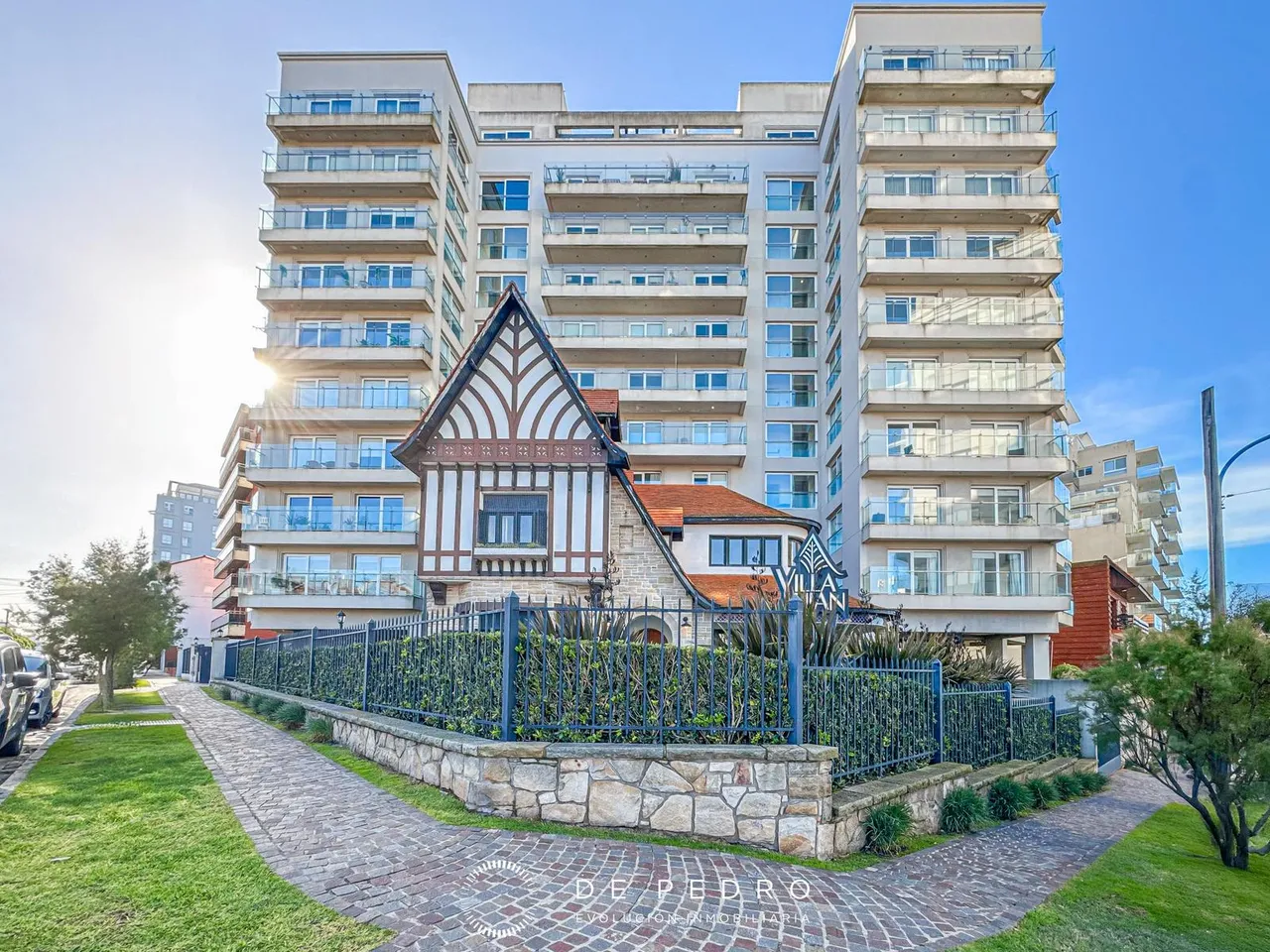 Departamento en Aristóbulo del Valle al 2500