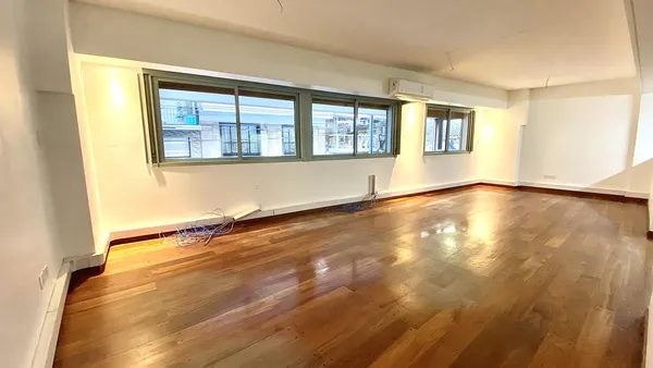 Departamento en Arenales al 1600